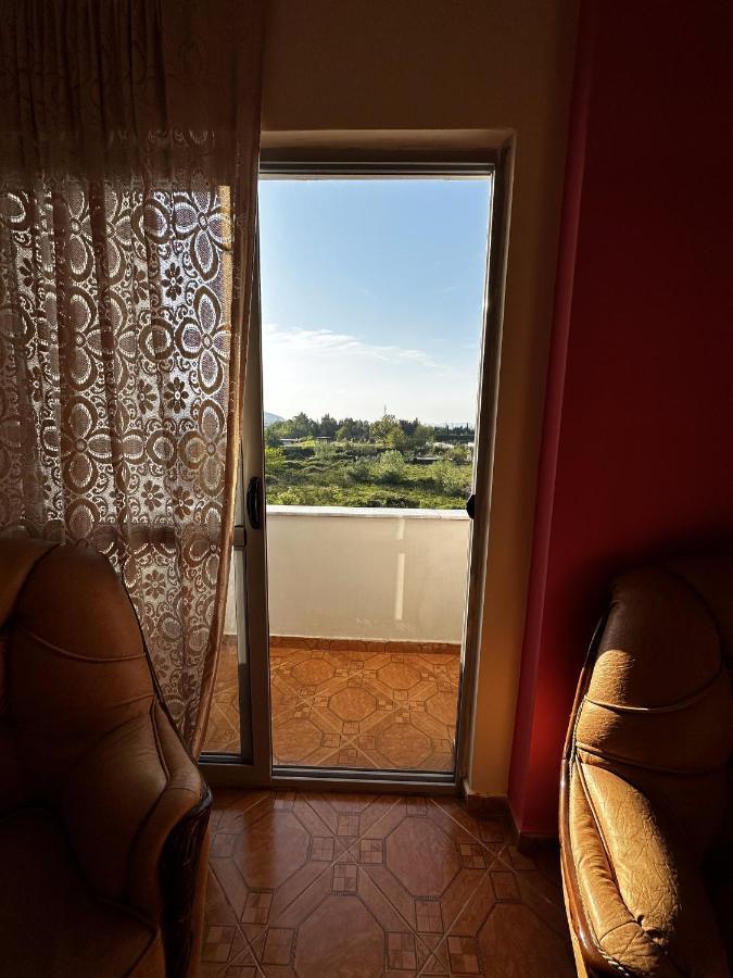 Sunny Riverside Tirana'S Oasis - Breakfast & Dinner Bagian luar foto