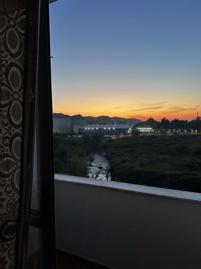Sunny Riverside Tirana'S Oasis - Breakfast & Dinner Bagian luar foto